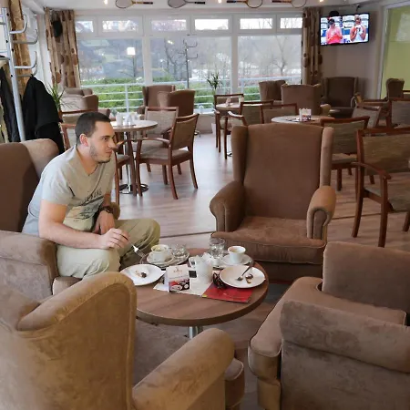 Guest house Baseline Sportovy Areal &