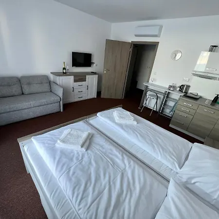 Baseline športový Areál&penzión * Banská Bystrica